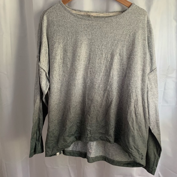 Lucky Brand long sleeve 💲SALE💲 - Picture 1 of 6